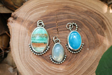 Load image into Gallery viewer, Kaleidoscope Holden Pendants