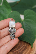 Load image into Gallery viewer, Kaleidoscope Triple Stone Pendants