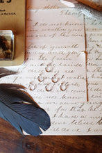 Load image into Gallery viewer, Faux Nose Ring