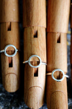 Load image into Gallery viewer, Orbit Minimal Ring