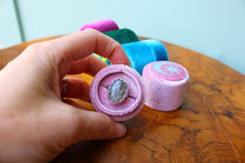 Load image into Gallery viewer, Velvet Ring Box