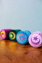 Load image into Gallery viewer, Velvet Ring Box