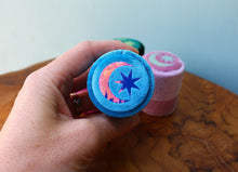 Load image into Gallery viewer, Velvet Ring Box