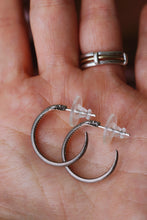 Load image into Gallery viewer, Serpent Hoops