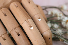 Load image into Gallery viewer, Tiny Hearts Earrings