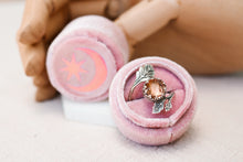 Load image into Gallery viewer, Velvet Ring Box