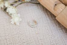 Load image into Gallery viewer, Bridget Ear Cuff